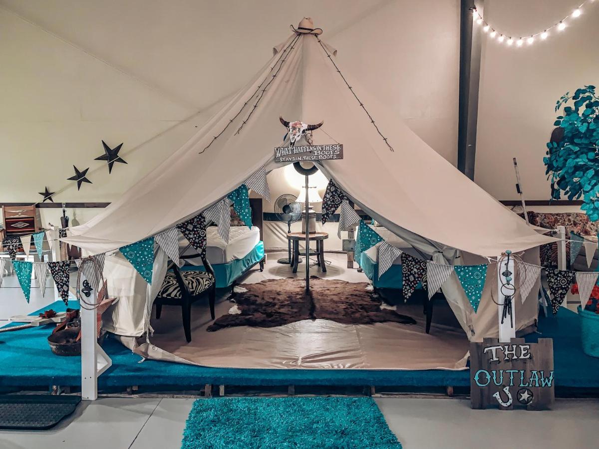 Lone Star Glamp Inn Warrenton Eksteriør billede