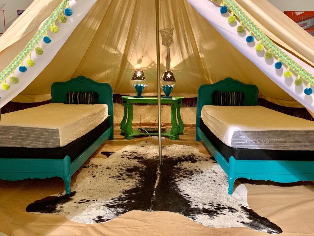 Lone Star Glamp Inn Warrenton Eksteriør billede