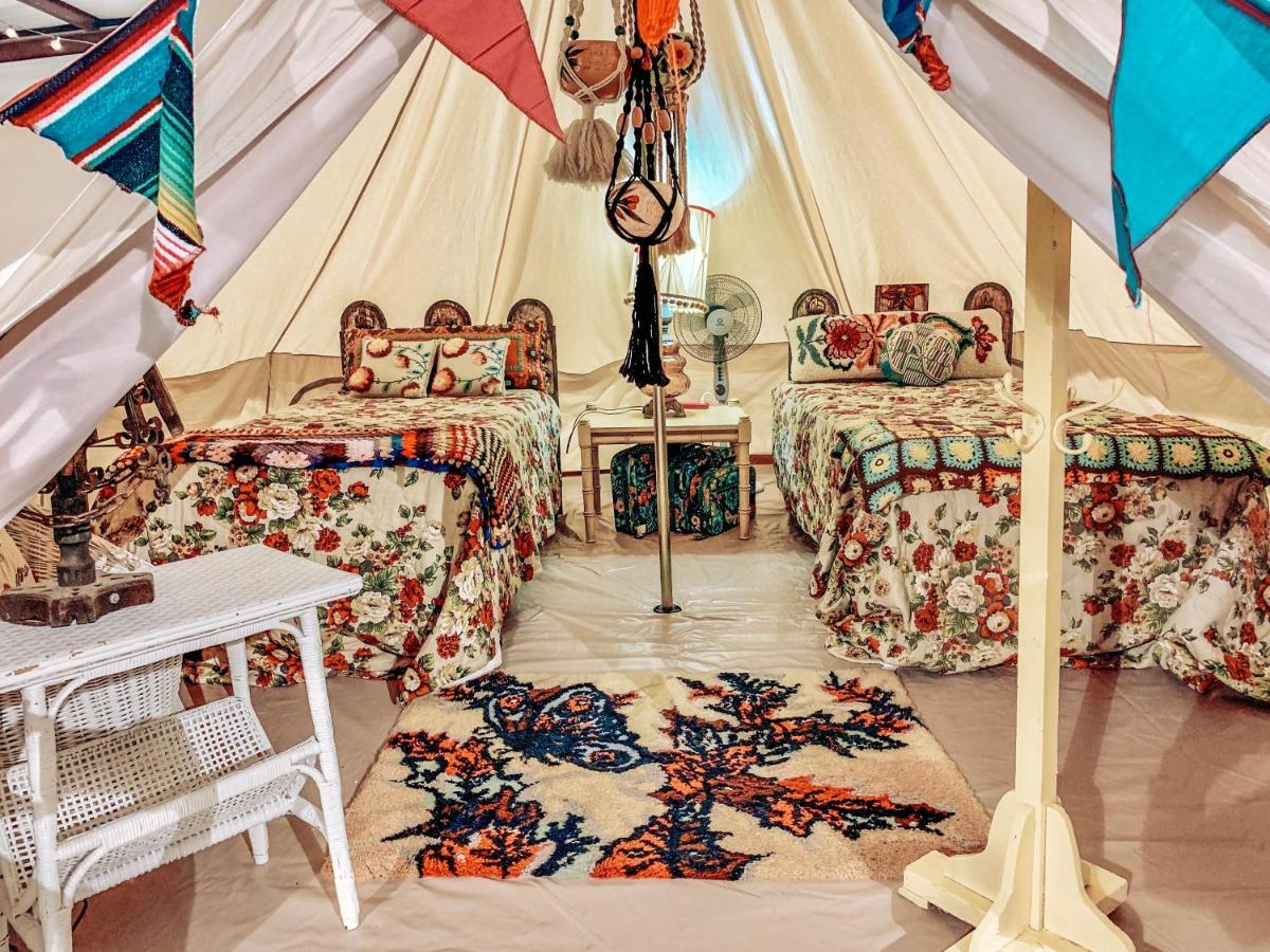 Lone Star Glamp Inn Warrenton Eksteriør billede
