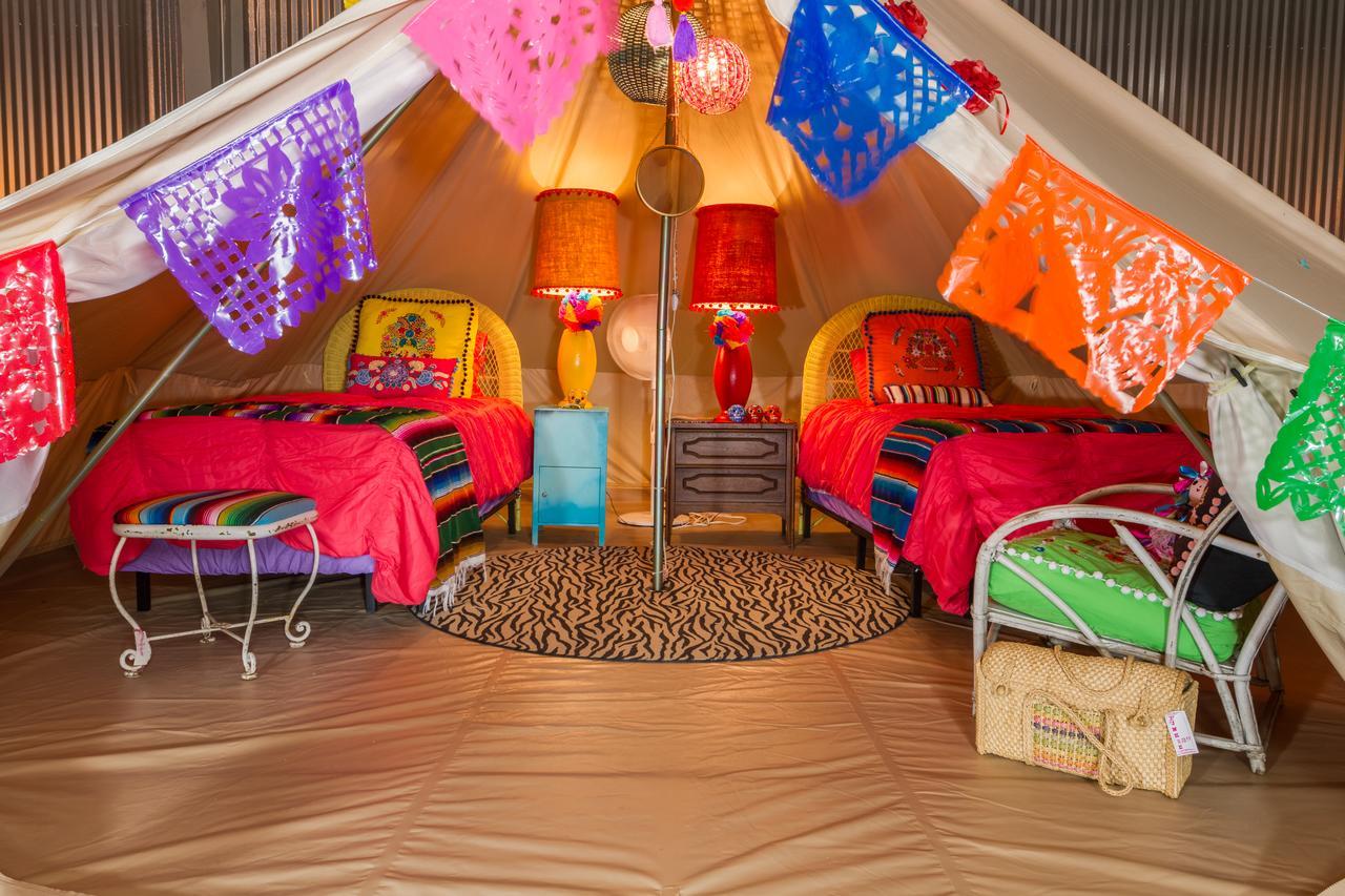 Lone Star Glamp Inn Warrenton Eksteriør billede